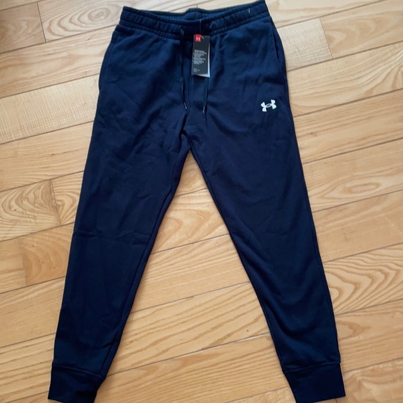 Men’s Black Underamour Joggers NWT
